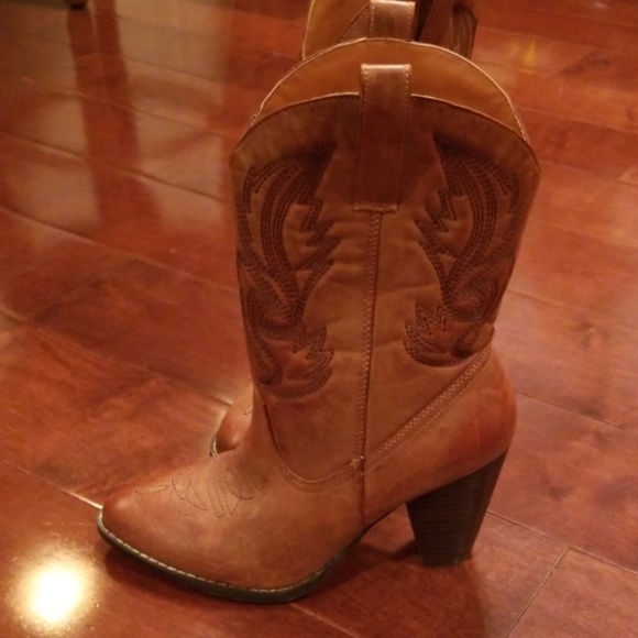 Coconuts by Matisse Shoes New Coconuts Austin Embroidered Cowboy